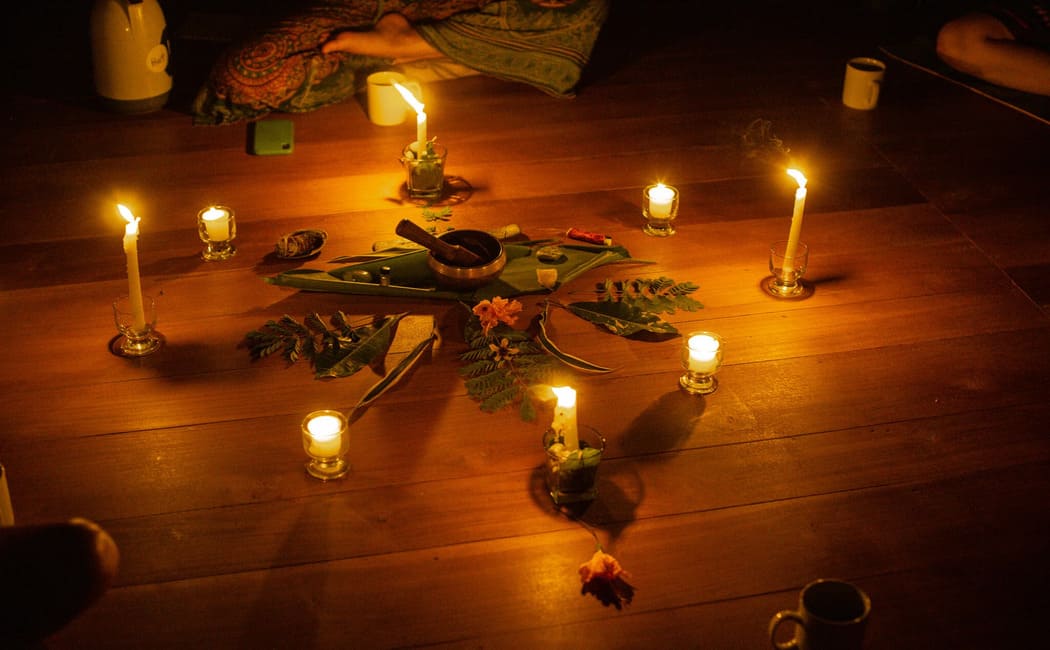 How to Make Someone Call You Instantly