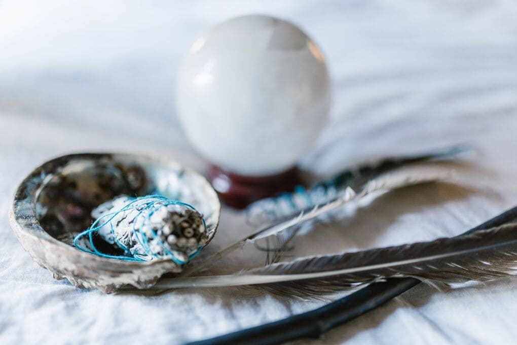 Master of White Magic: Aligning Spiritual Manifestation Laws for True Reality Shifts 2 Master of White Magic